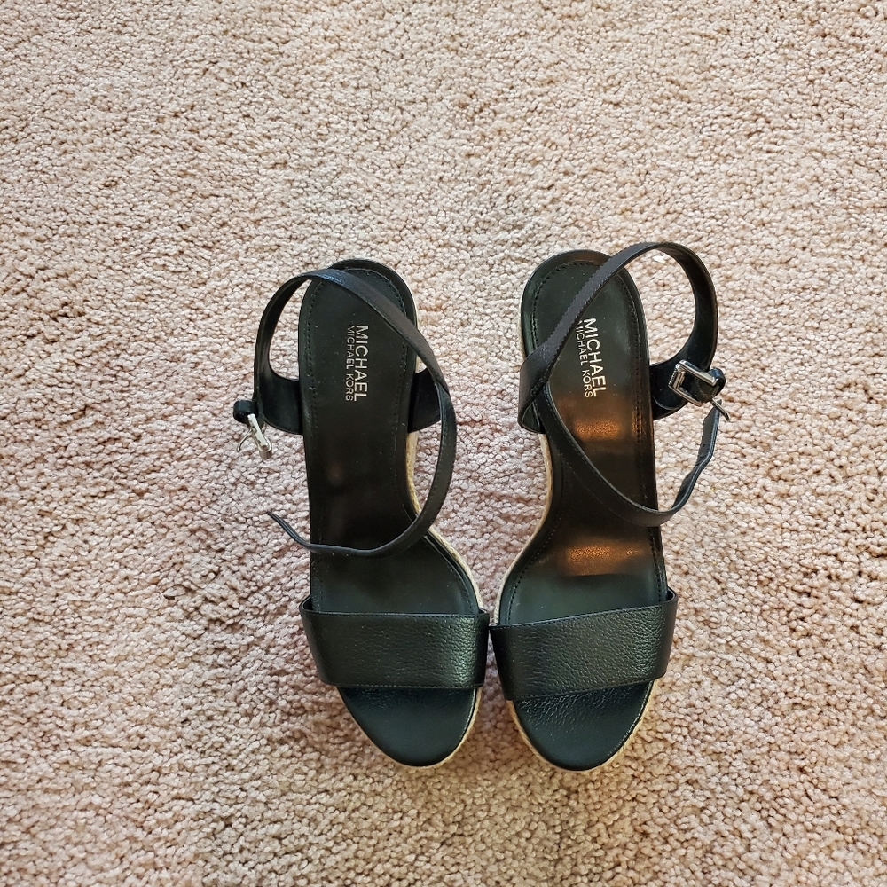 Michael Kors Jill Wedges Black